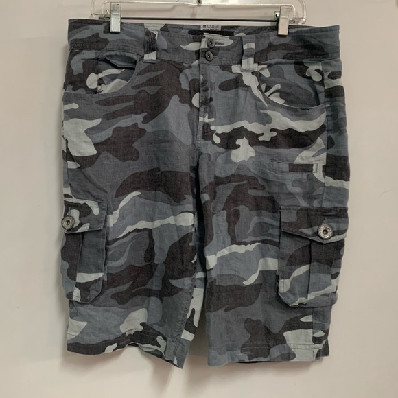 Billabong Linen Cargo Bermuda - Picture 2 of 6